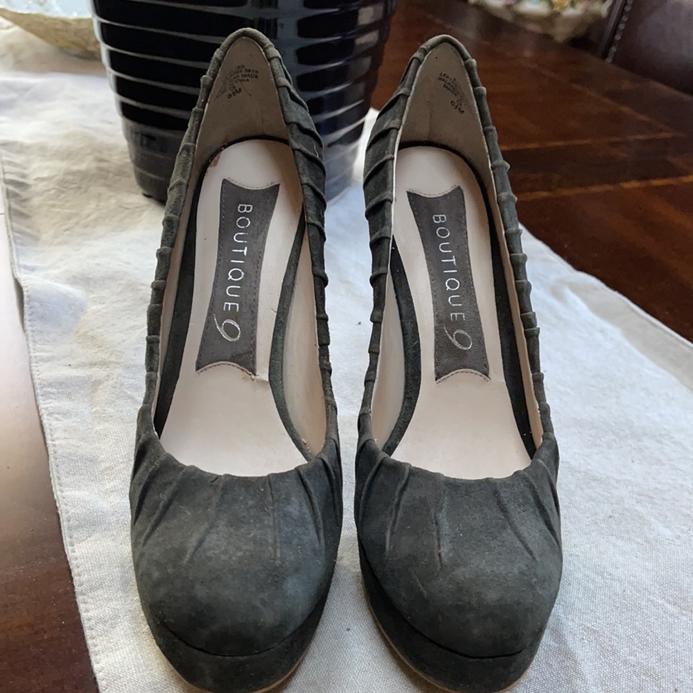 BOUTIQUE 9 Heels - Picture 2 of 6